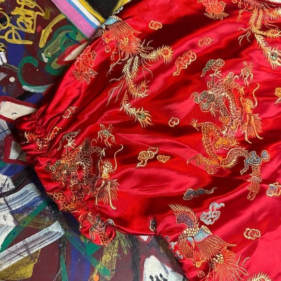 Vintage 1970s Red Silk Embroidered Dragon Top – Women’s Est. Medium/Large - Picture 5 of 9